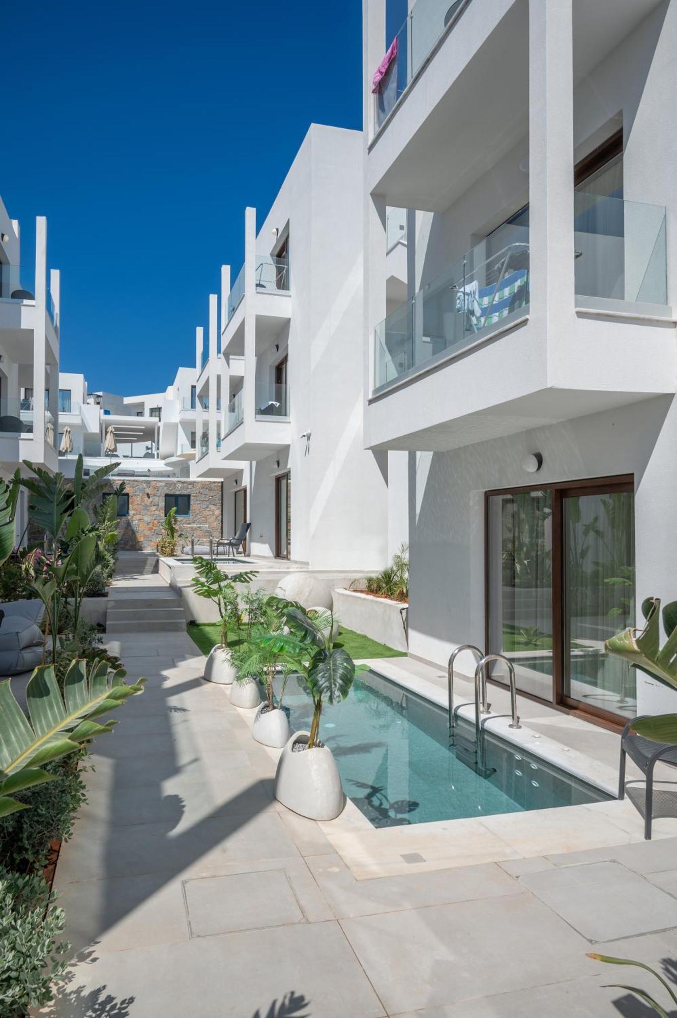 Mika Villas & Suites 헐소니소스 외부 사진