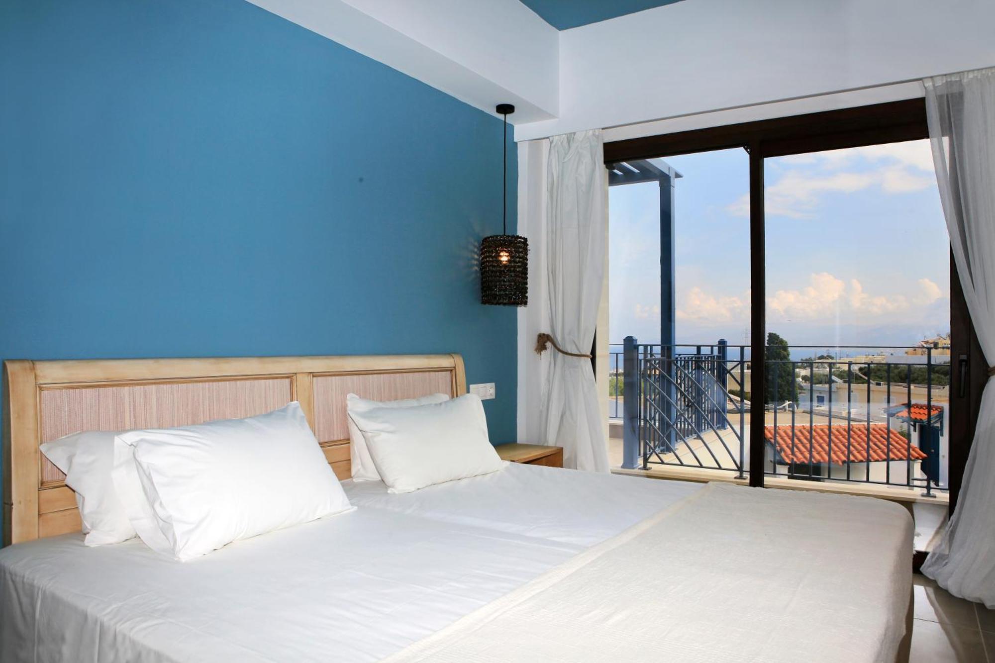 Mika Villas & Suites 헐소니소스 객실 사진