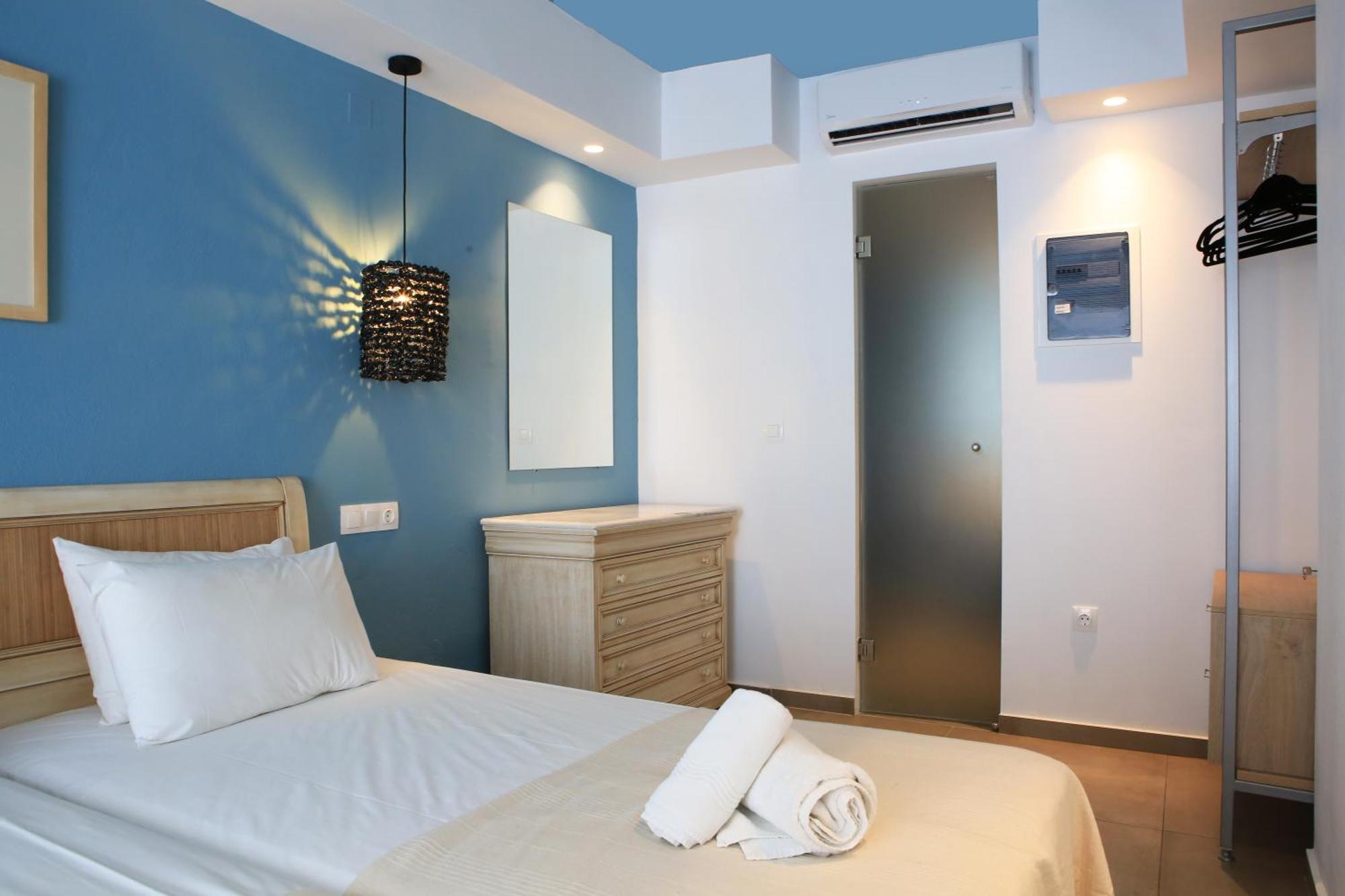 Mika Villas & Suites 헐소니소스 객실 사진