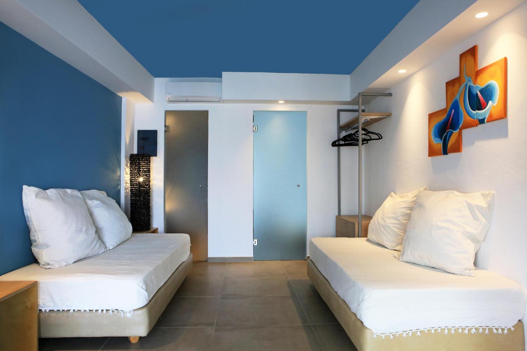 Mika Villas & Suites 헐소니소스 객실 사진